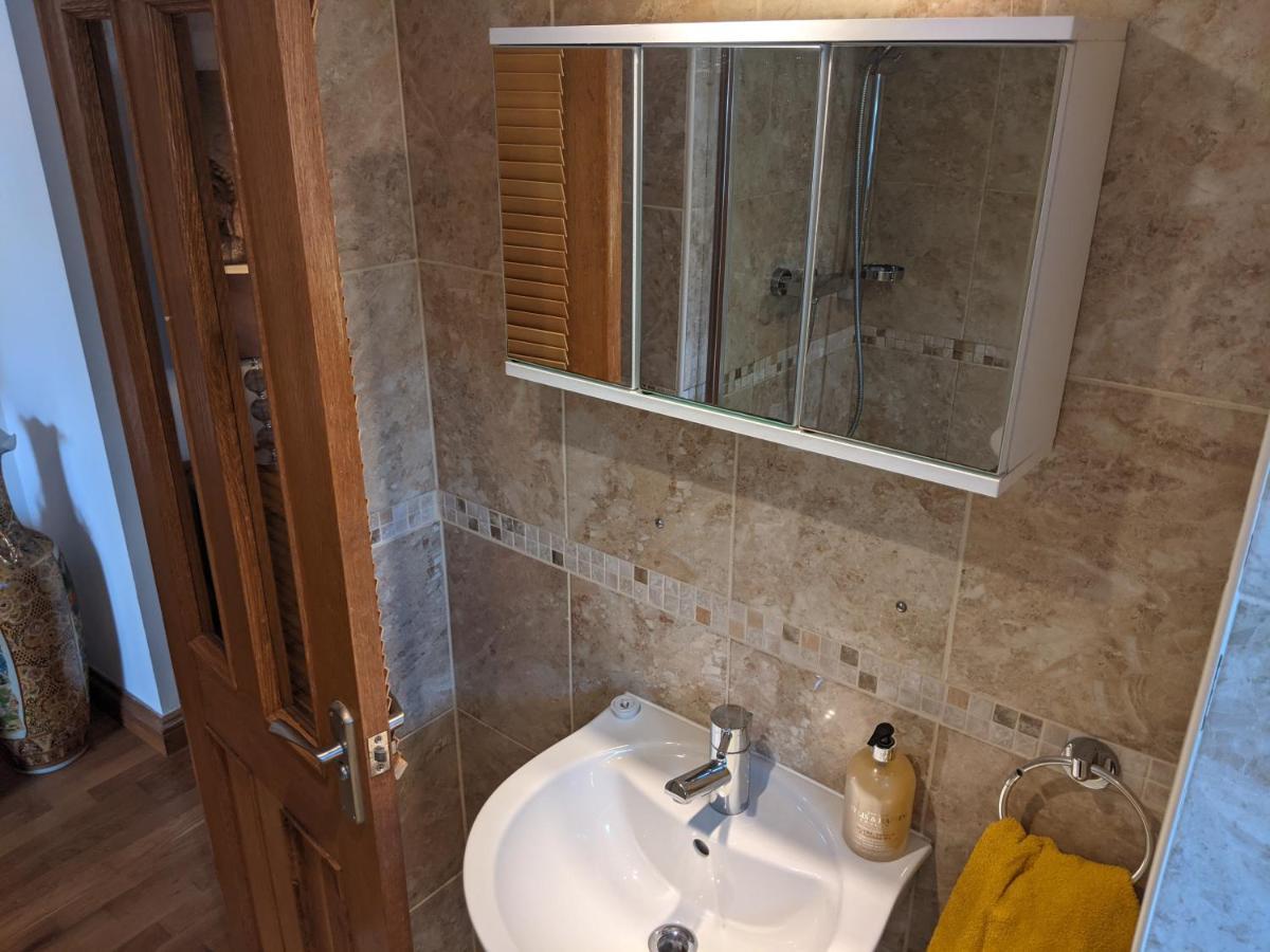 דירות Sleights Whitby House Retreat Sleeps 12 מראה חיצוני תמונה