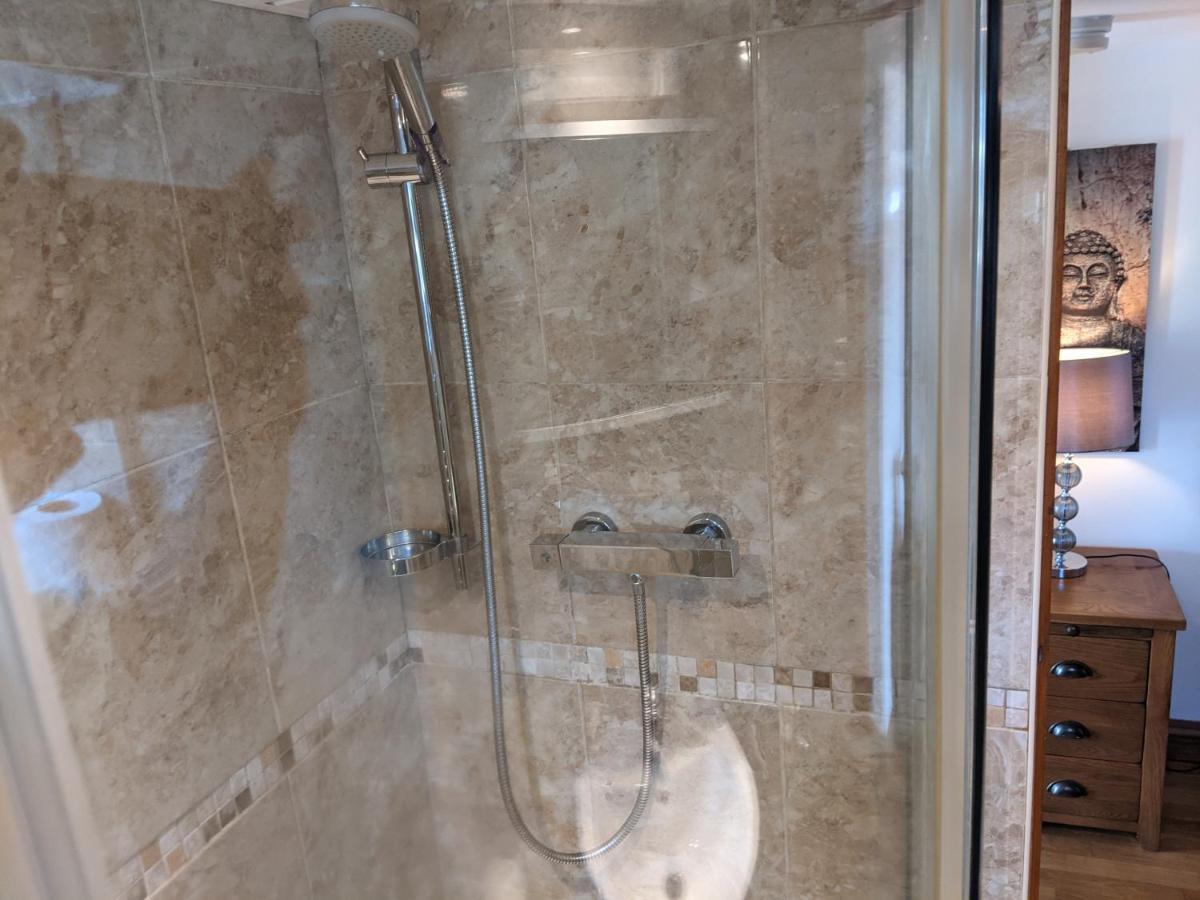 דירות Sleights Whitby House Retreat Sleeps 12 מראה חיצוני תמונה