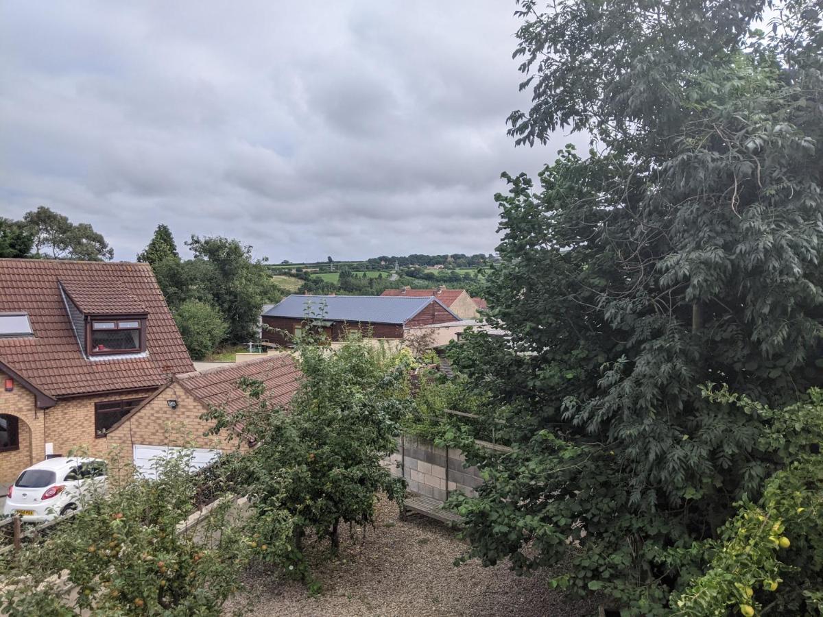 דירות Sleights Whitby House Retreat Sleeps 12 מראה חיצוני תמונה
