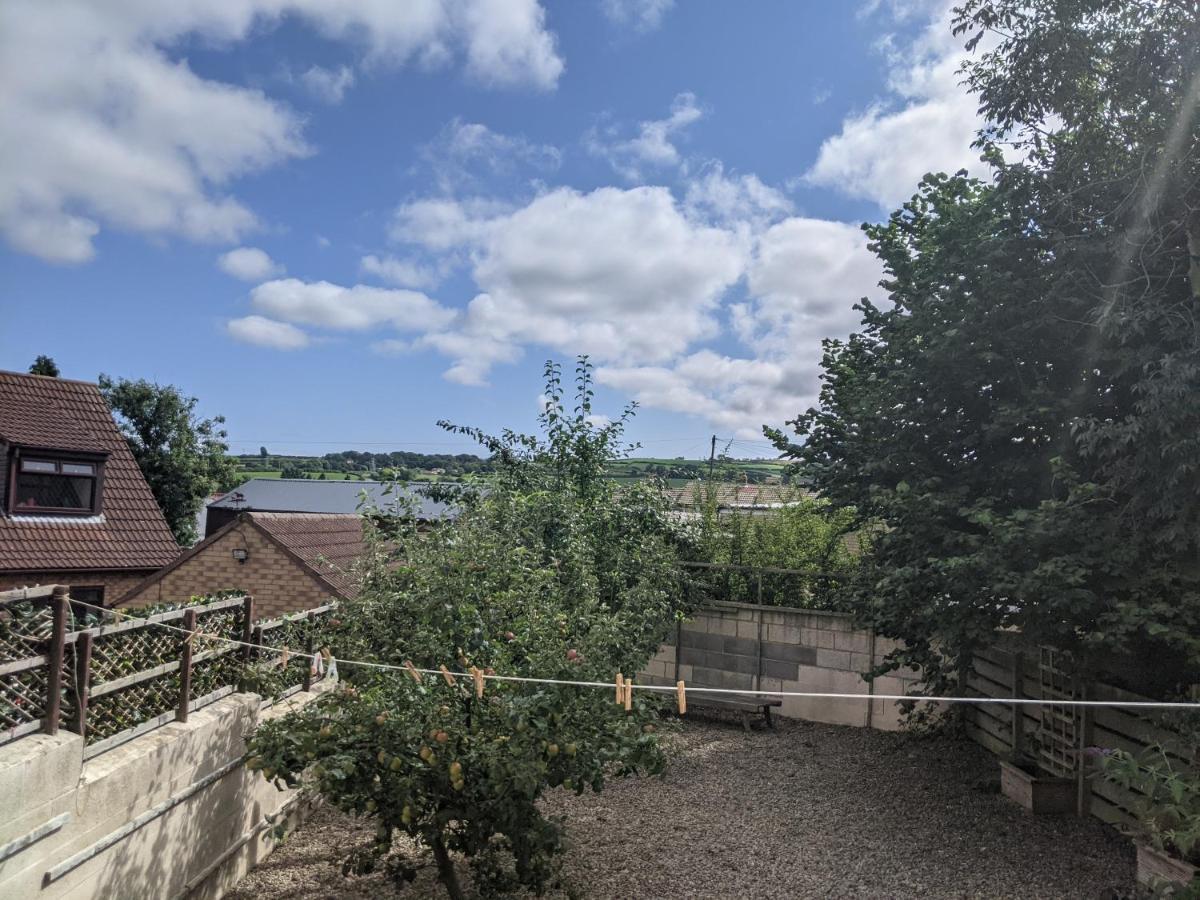 דירות Sleights Whitby House Retreat Sleeps 12 מראה חיצוני תמונה