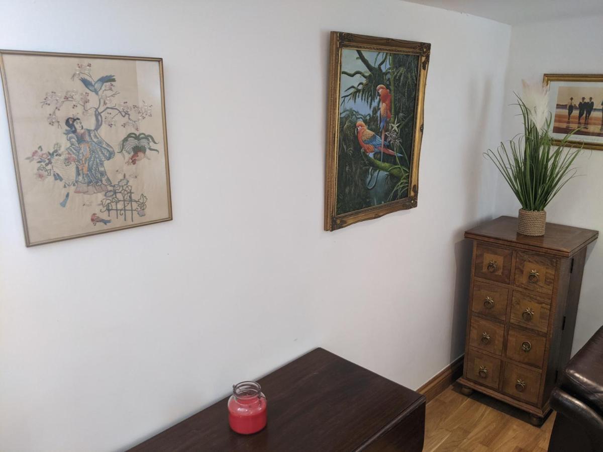 דירות Sleights Whitby House Retreat Sleeps 12 מראה חיצוני תמונה