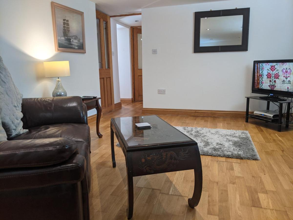דירות Sleights Whitby House Retreat Sleeps 12 מראה חיצוני תמונה