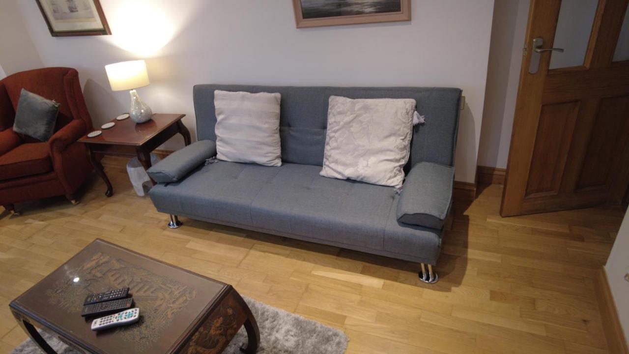 דירות Sleights Whitby House Retreat Sleeps 12 מראה חיצוני תמונה