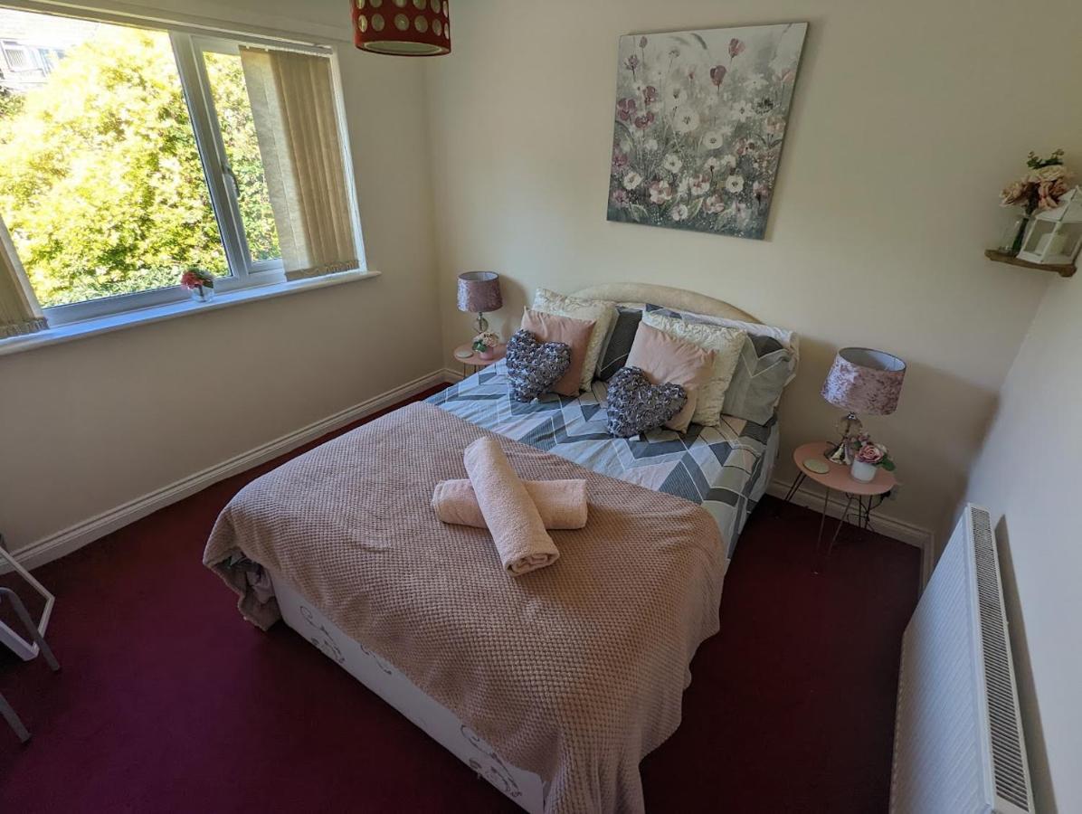 דירות Sleights Whitby House Retreat Sleeps 12 מראה חיצוני תמונה