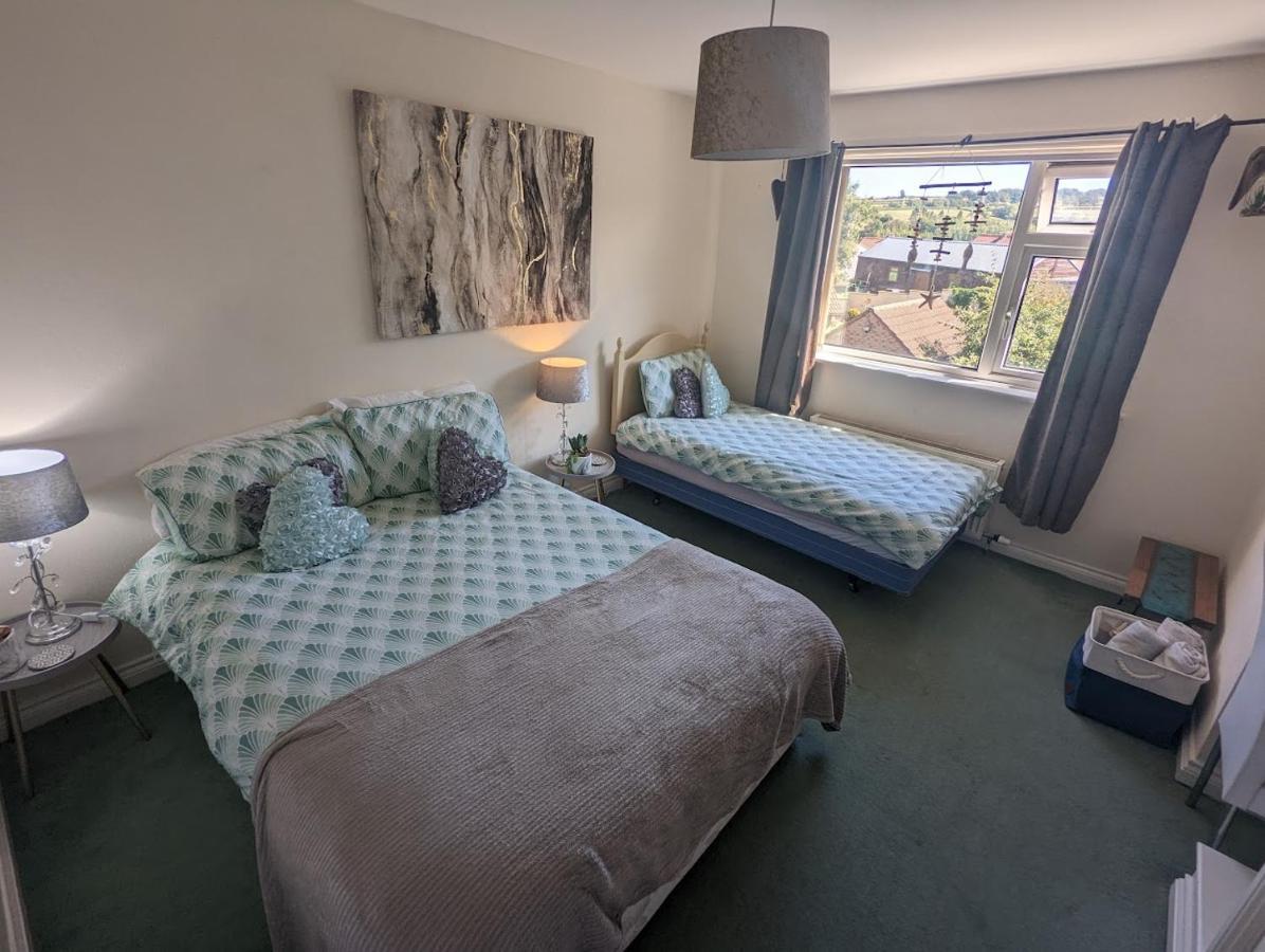 דירות Sleights Whitby House Retreat Sleeps 12 מראה חיצוני תמונה
