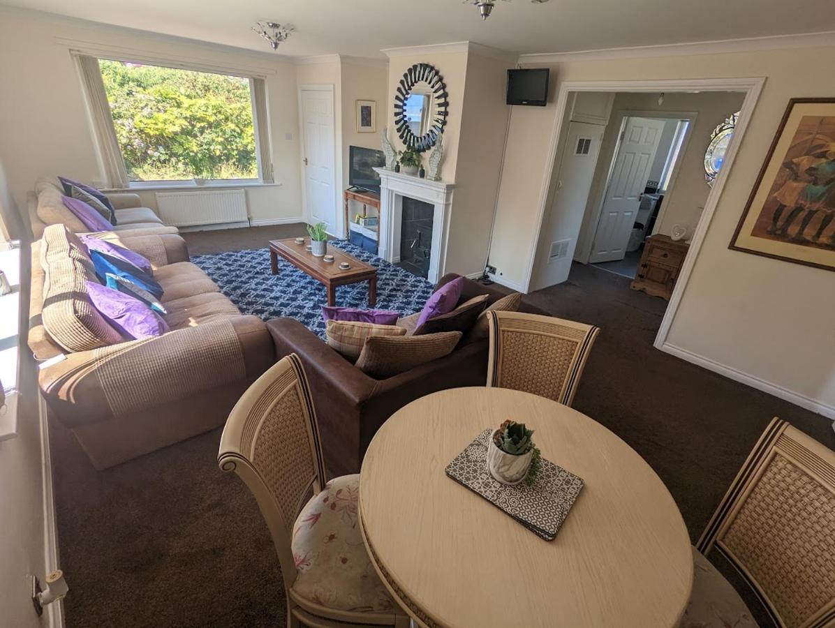 דירות Sleights Whitby House Retreat Sleeps 12 מראה חיצוני תמונה