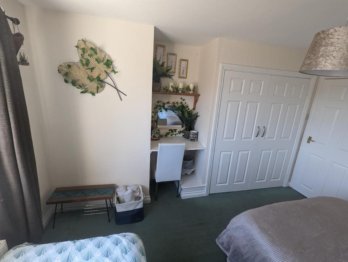 דירות Sleights Whitby House Retreat Sleeps 12 מראה חיצוני תמונה